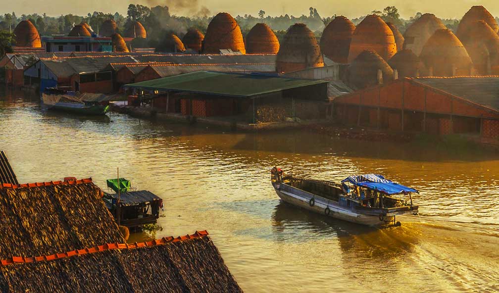 VIP PREMIUM Tour to The History of Cu Chi Tunnels by Speed Boat