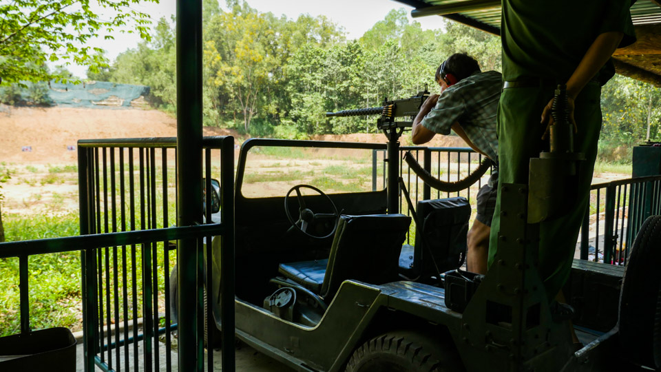 cu chi tunnels day tour